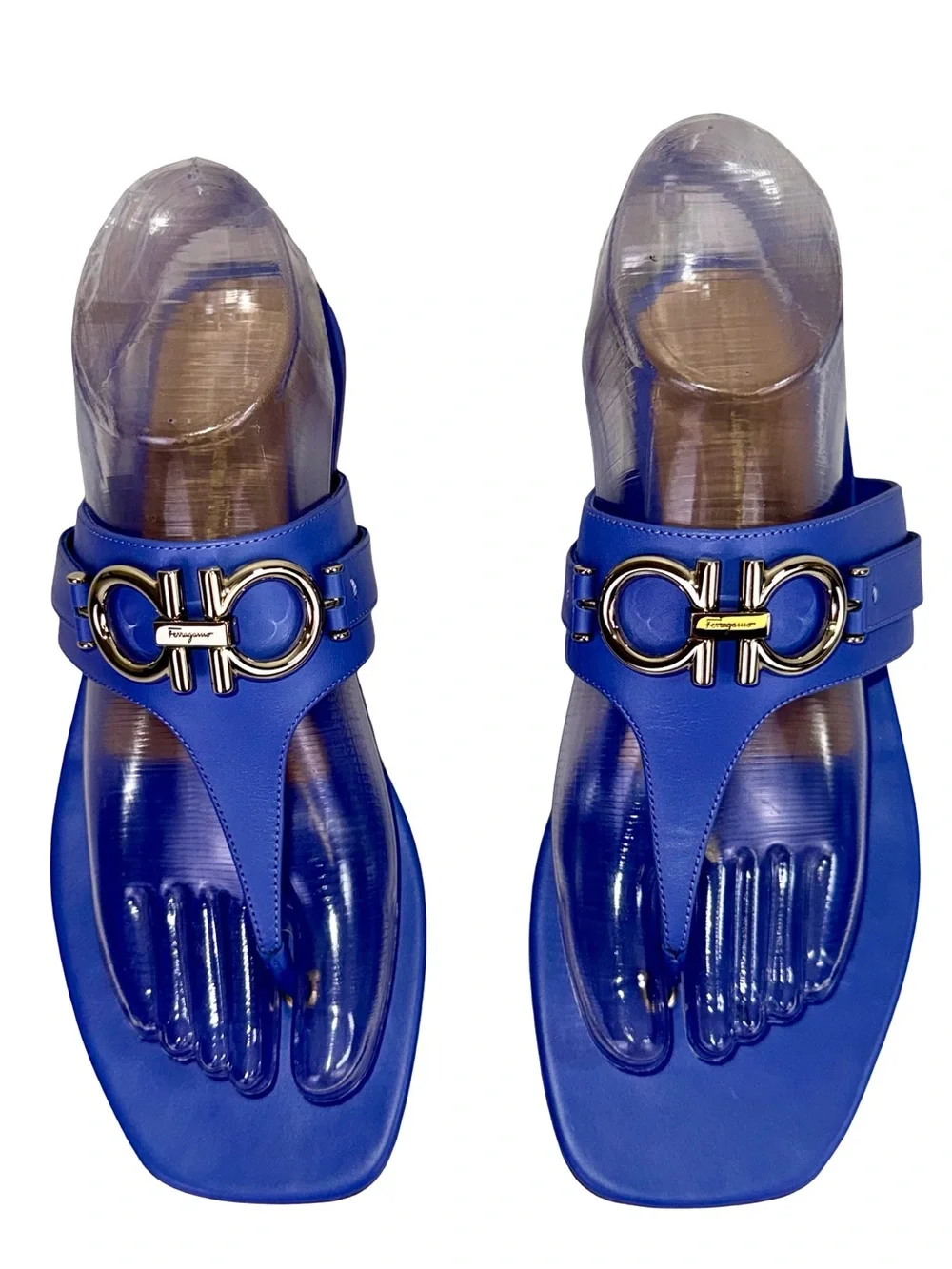 SALVATORE FERRAGAMO RIKIS FLAT SANDALS IN BLUE CALFSKIN LEATHER